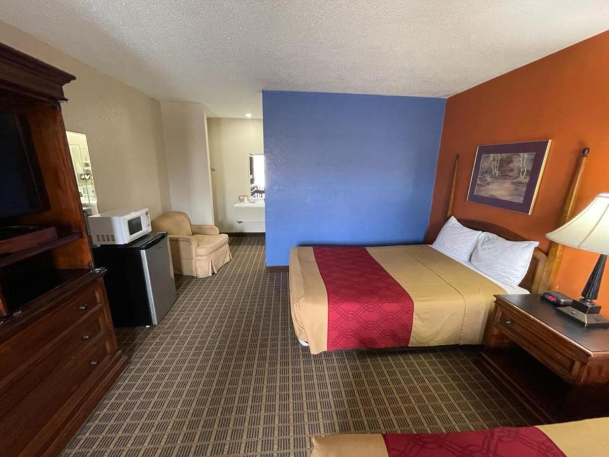 Knights Inn & Suites Emporia Dış mekan fotoğraf