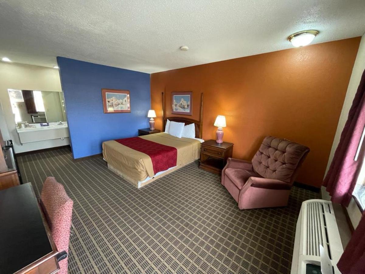 Knights Inn & Suites Emporia Dış mekan fotoğraf
