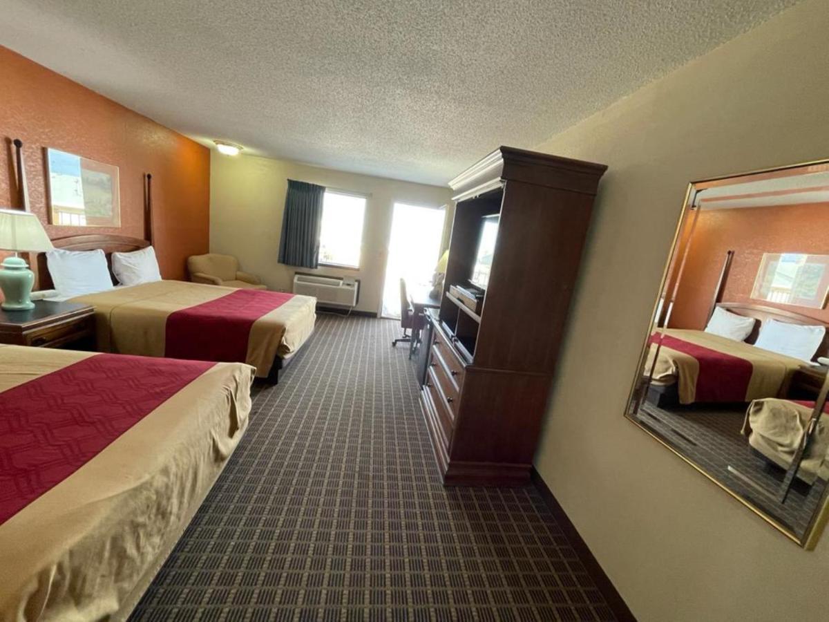 Knights Inn & Suites Emporia Dış mekan fotoğraf