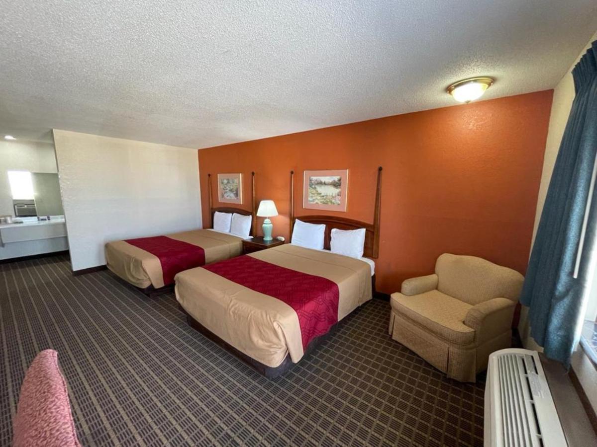 Knights Inn & Suites Emporia Dış mekan fotoğraf