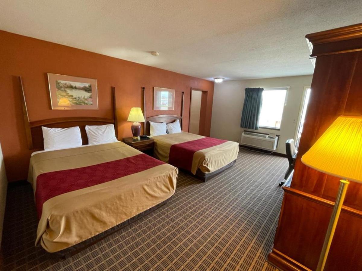 Knights Inn & Suites Emporia Dış mekan fotoğraf