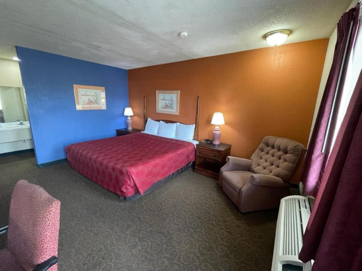 Knights Inn & Suites Emporia Dış mekan fotoğraf