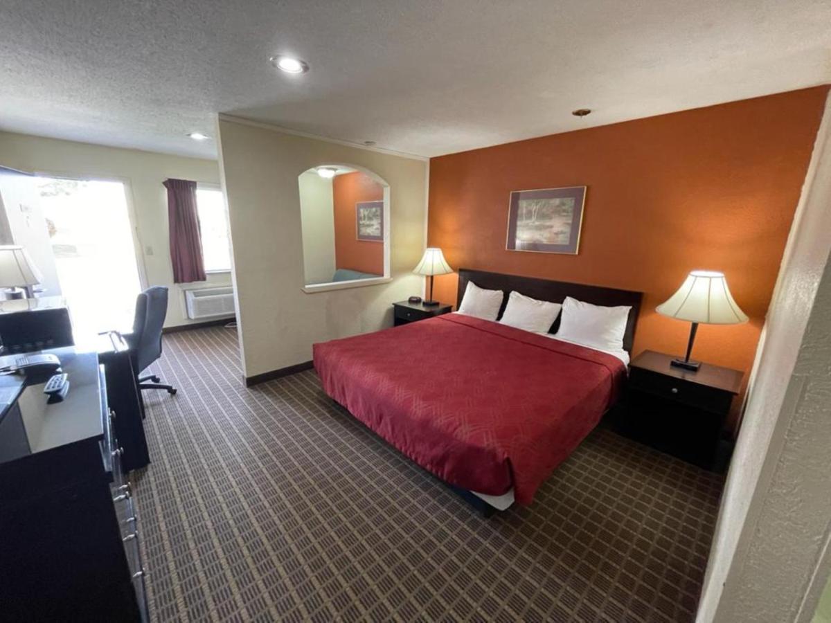 Knights Inn & Suites Emporia Dış mekan fotoğraf