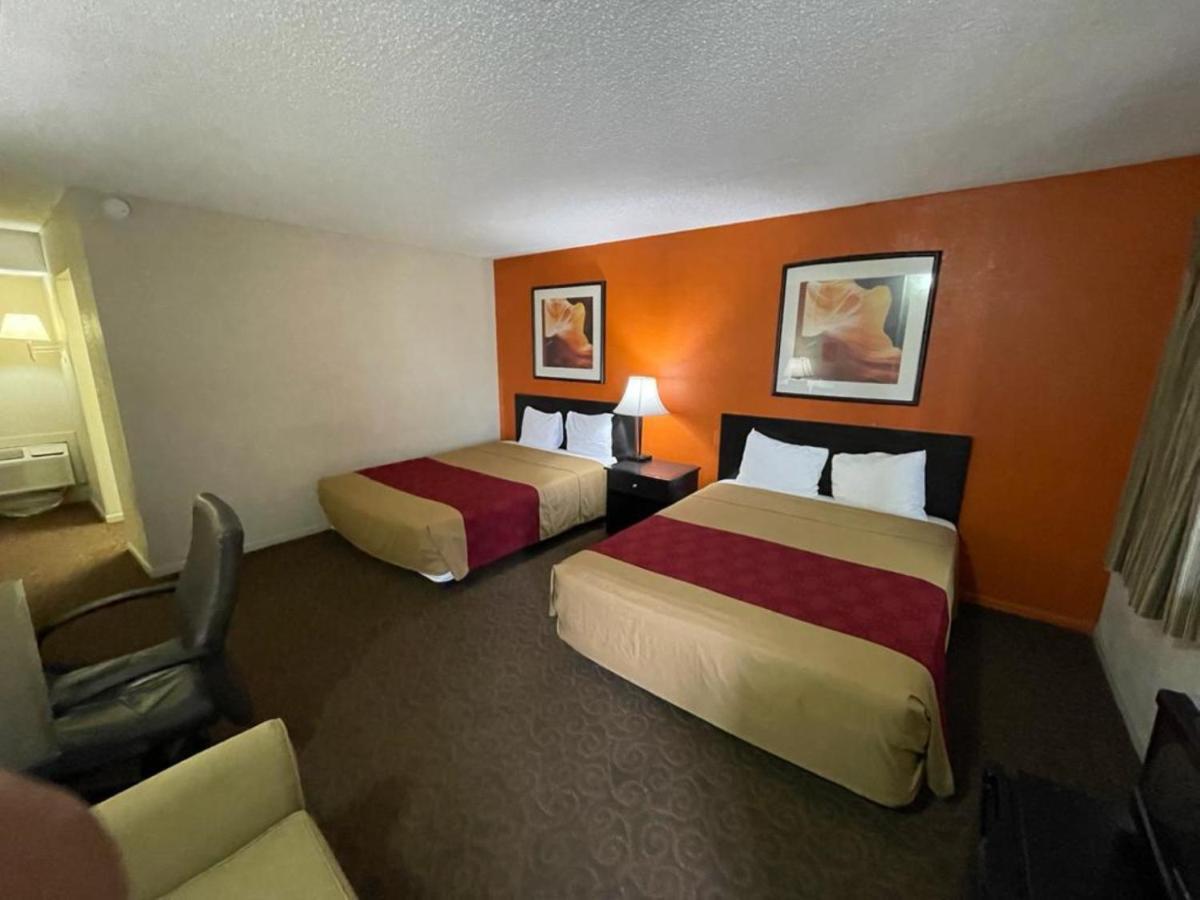 Knights Inn & Suites Emporia Dış mekan fotoğraf