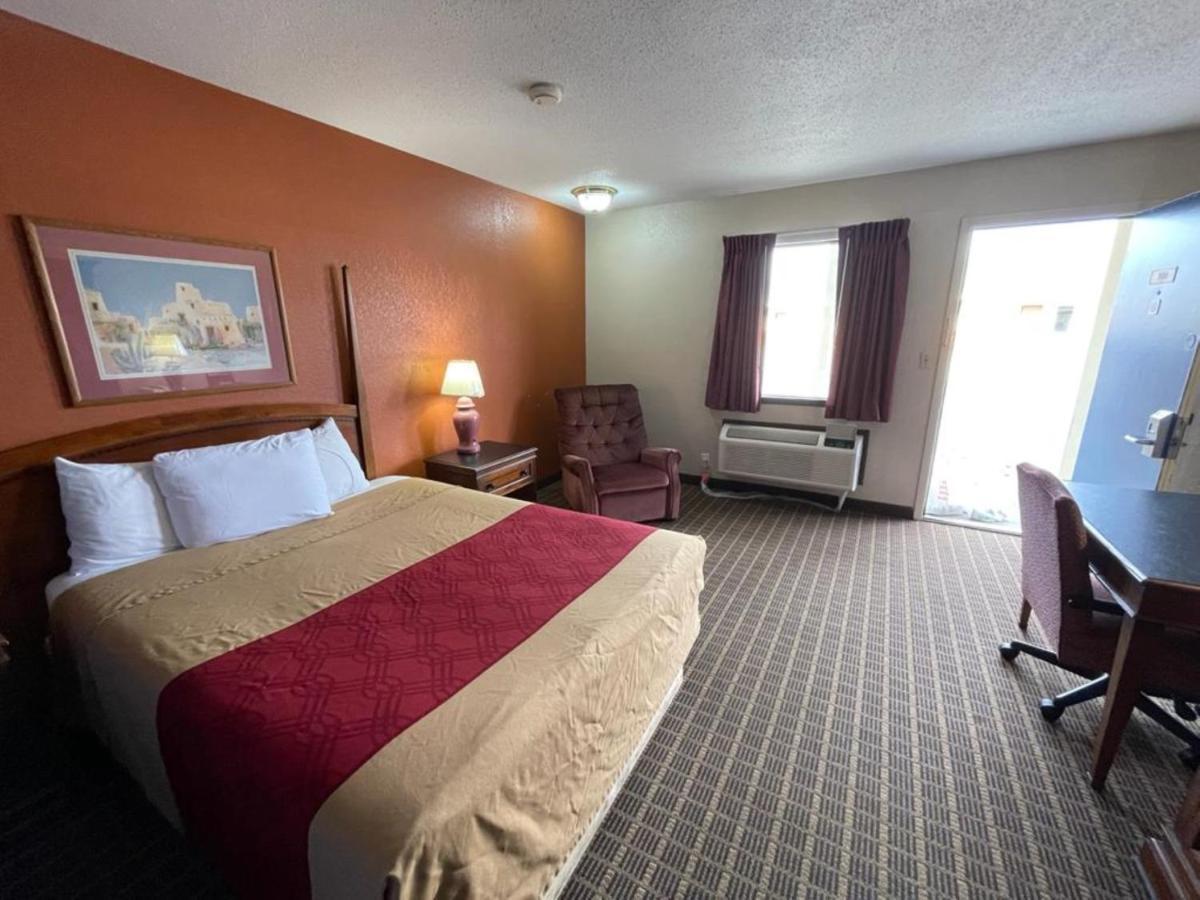 Knights Inn & Suites Emporia Dış mekan fotoğraf