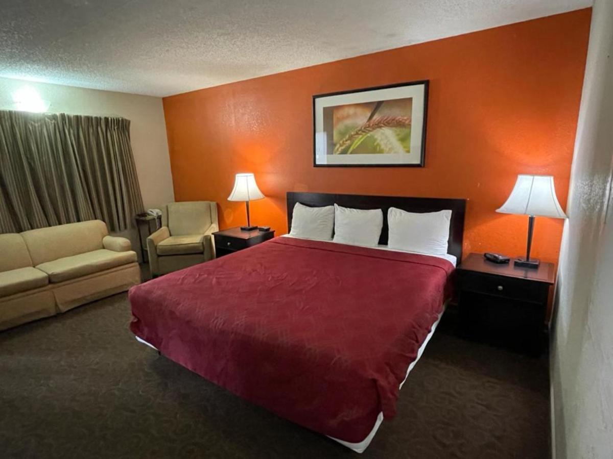Knights Inn & Suites Emporia Dış mekan fotoğraf