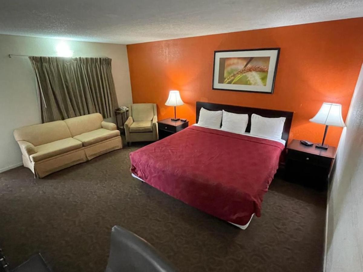 Knights Inn & Suites Emporia Dış mekan fotoğraf