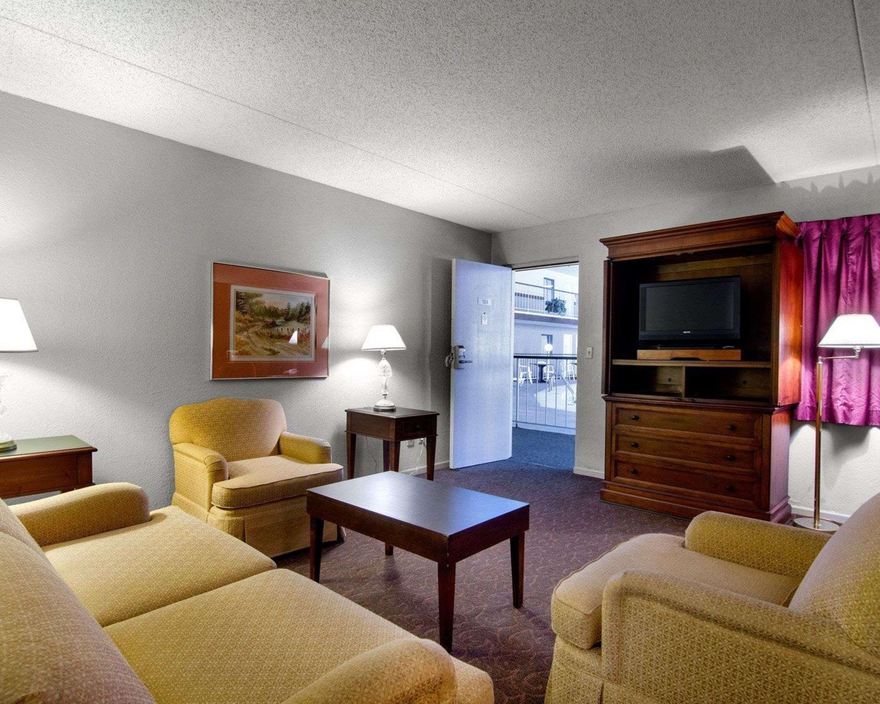 Knights Inn & Suites Emporia Dış mekan fotoğraf