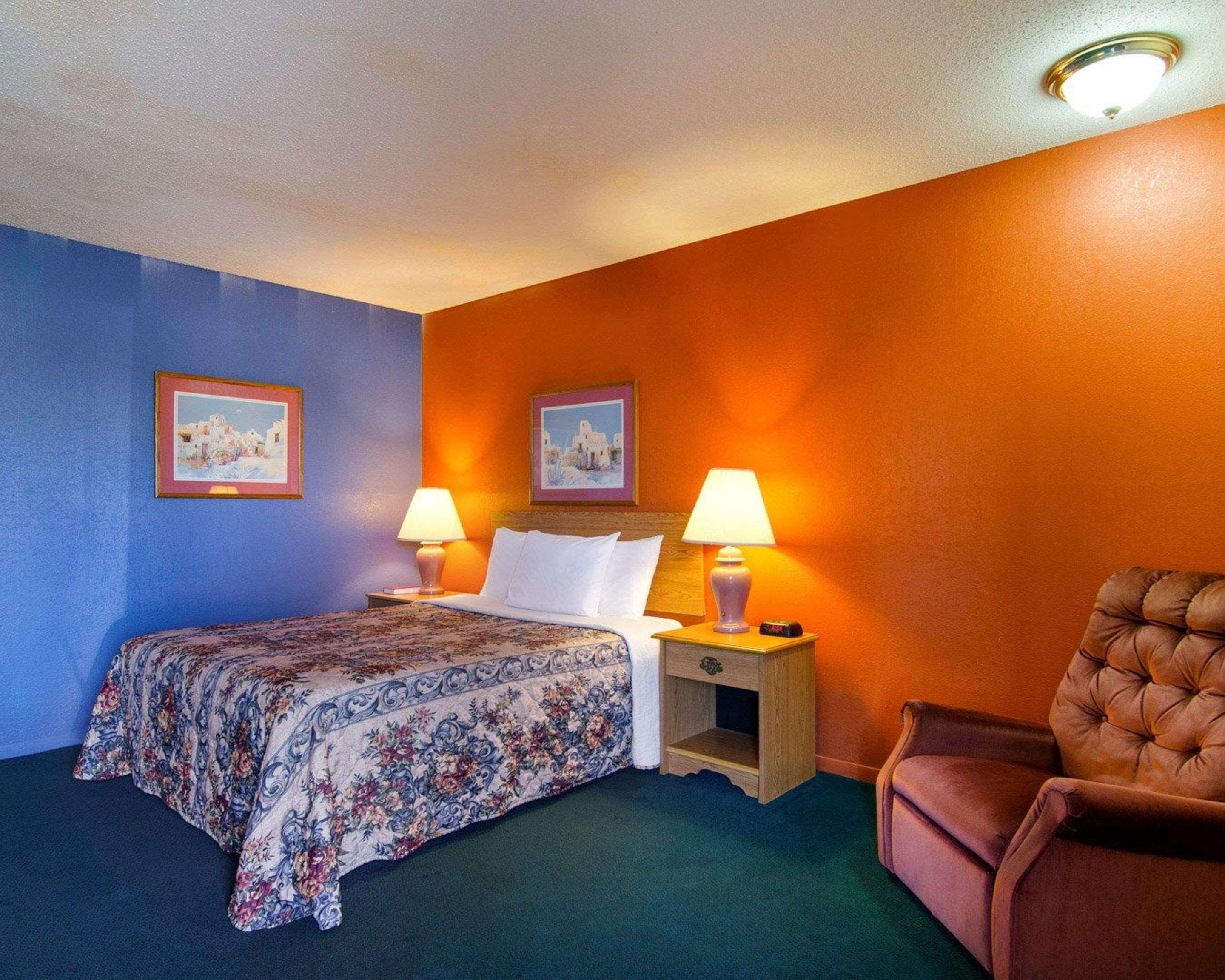 Knights Inn & Suites Emporia Dış mekan fotoğraf