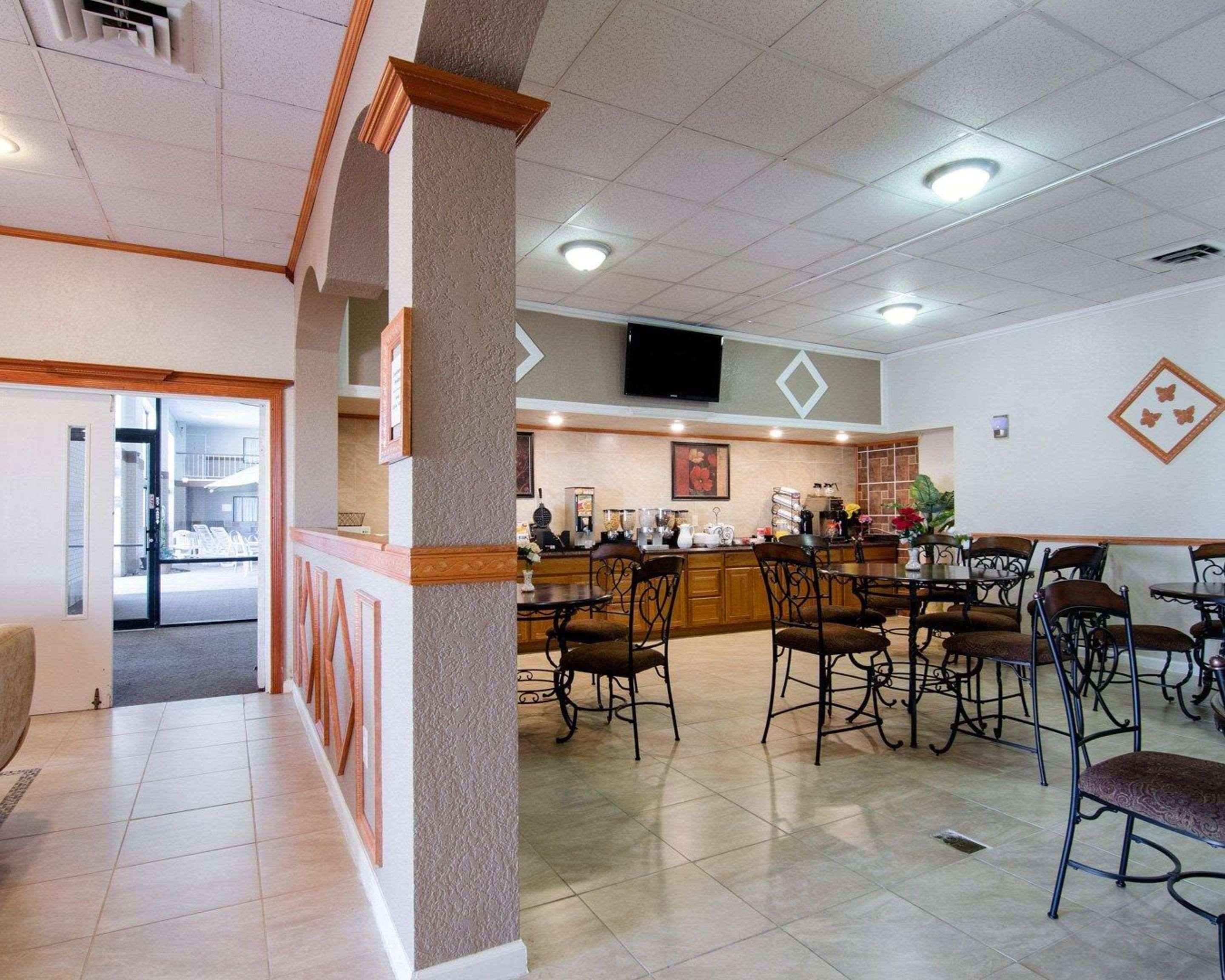 Knights Inn & Suites Emporia Dış mekan fotoğraf