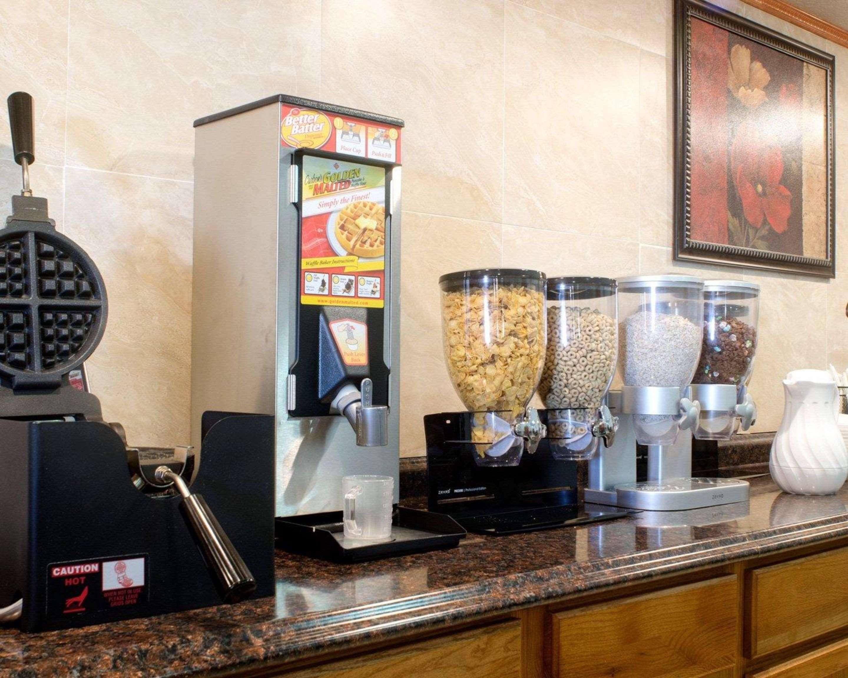 Knights Inn & Suites Emporia Dış mekan fotoğraf
