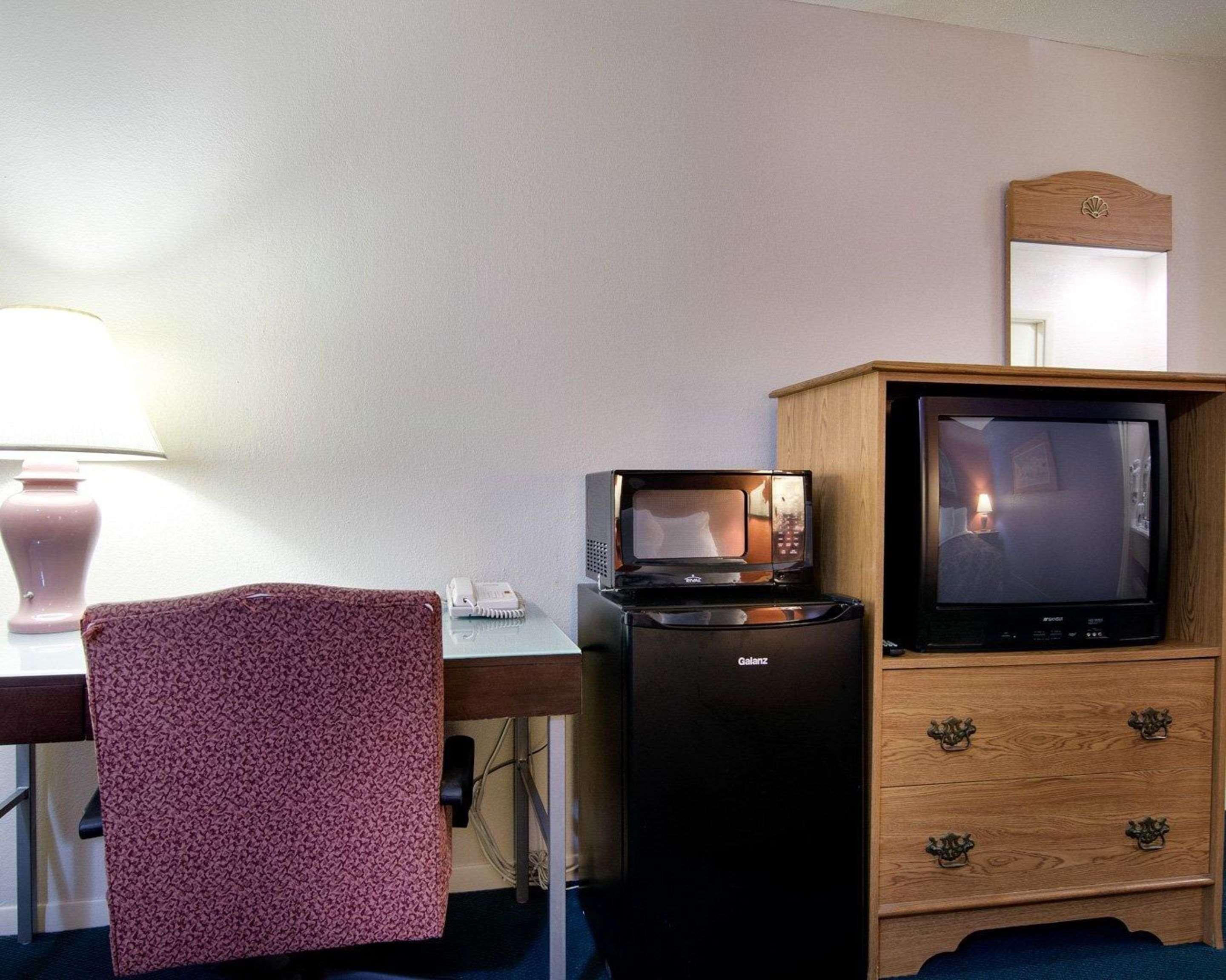 Knights Inn & Suites Emporia Dış mekan fotoğraf
