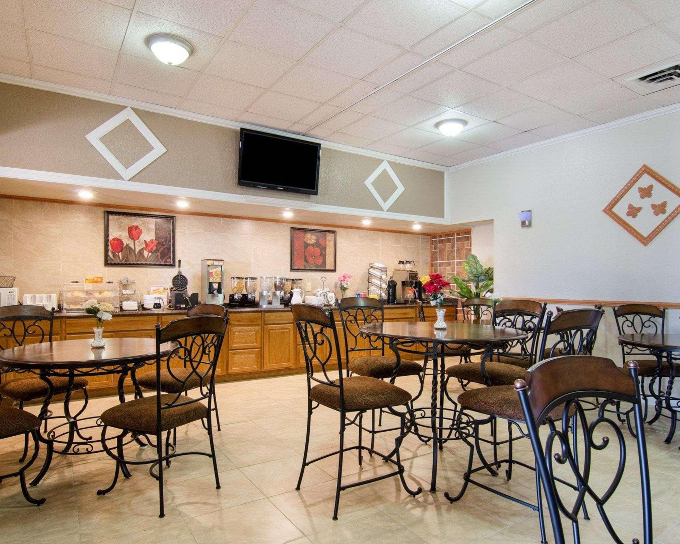 Knights Inn & Suites Emporia Dış mekan fotoğraf